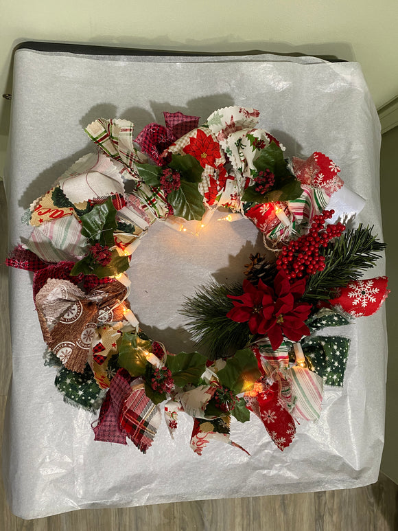 Lighted Holiday Fabric Wreath
